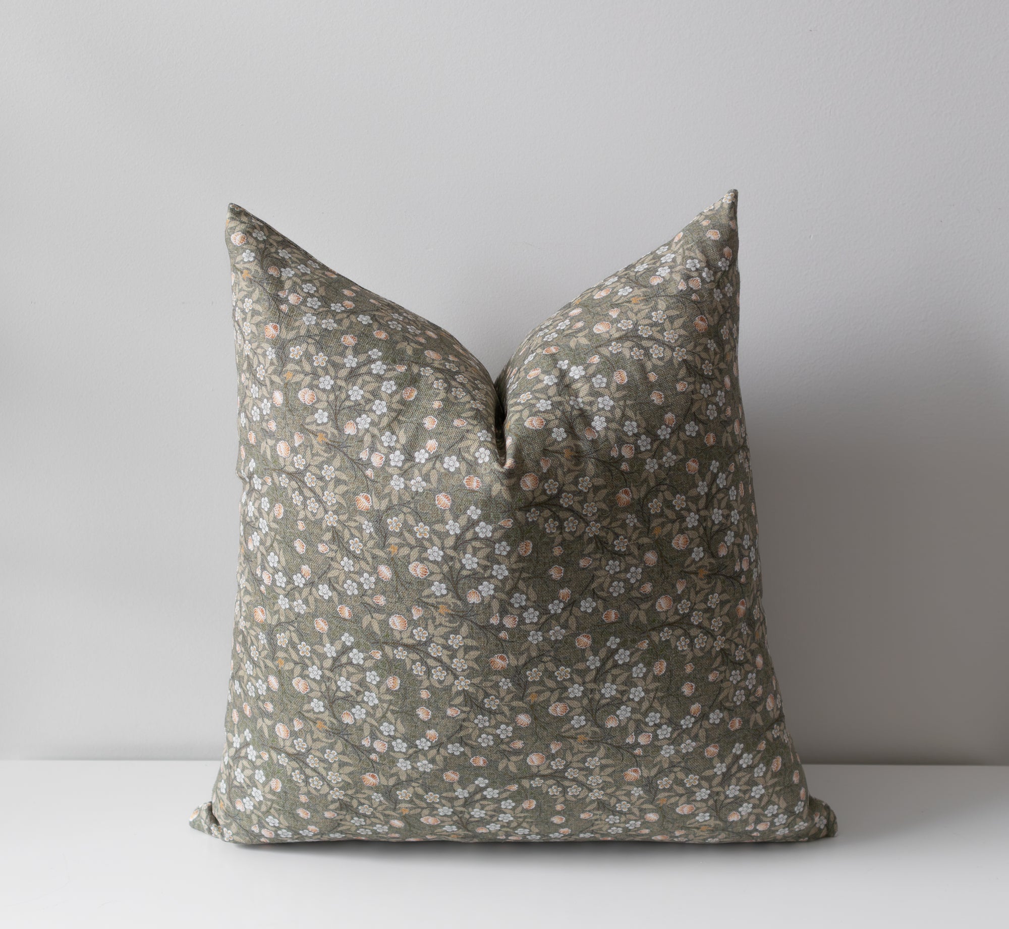Isla | Green Floral Pillow Cover